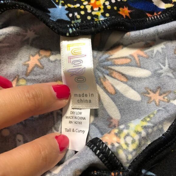 5/$15 Lularoe‎ tall & curvy Pants leggings fireworks - Picture 2 of 3
